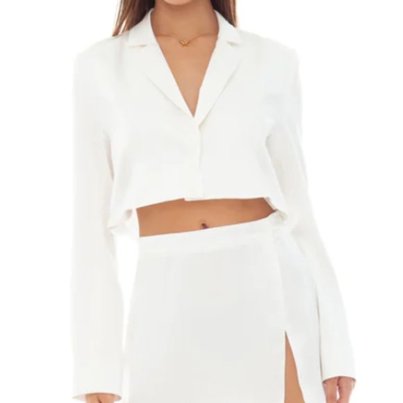 NWT ARE YOU AM I NATANE WHITE SILK CROP BLAZER - Picture 1 of 3